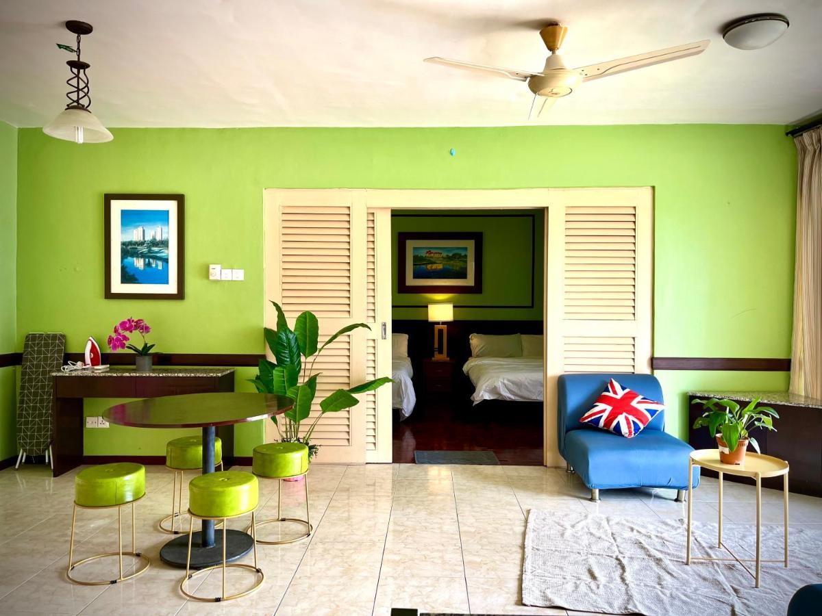 Dsavoy AFamosa Melaka Apartamento Exterior foto